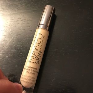 Urban decay Naked Skin weightless concealer