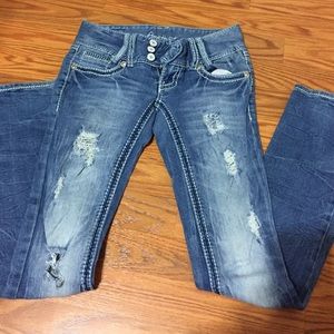 Slightly dressed amethyst jeans