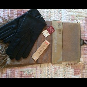 Men's cashmere scarf and leather gloves