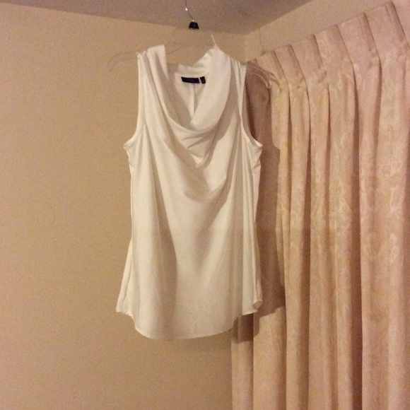 NWT Apt 9 creamy/white drape neck blouse Medium