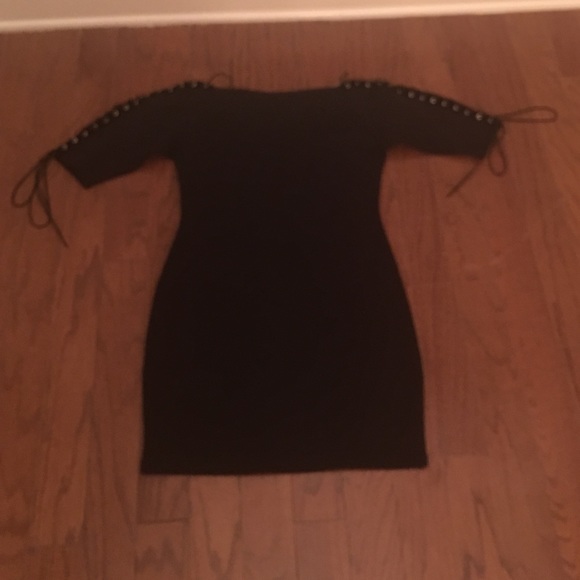 Dress - Picture 4 of 4