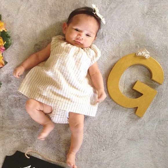 Zara baby dress and bloomers - Picture 2 of 2