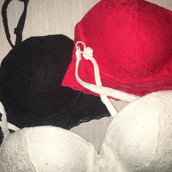Victoria's Secret Padded Bralette Bundle - Picture 2 of 4