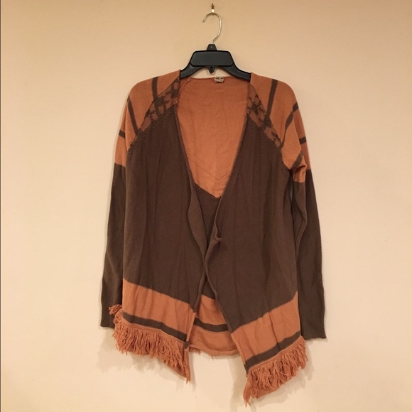 Peach and brown BKE cardigan with lace and fringe