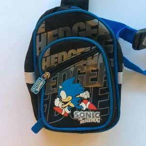 Sonic cross body bag