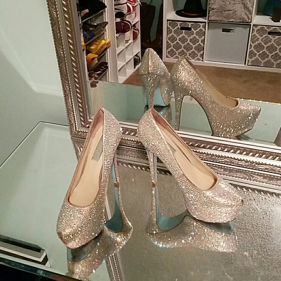 Betsey Johnson- Platform High Heels - Picture 1 of 3