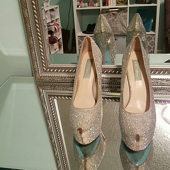 Betsey Johnson- Platform High Heels - Picture 3 of 3