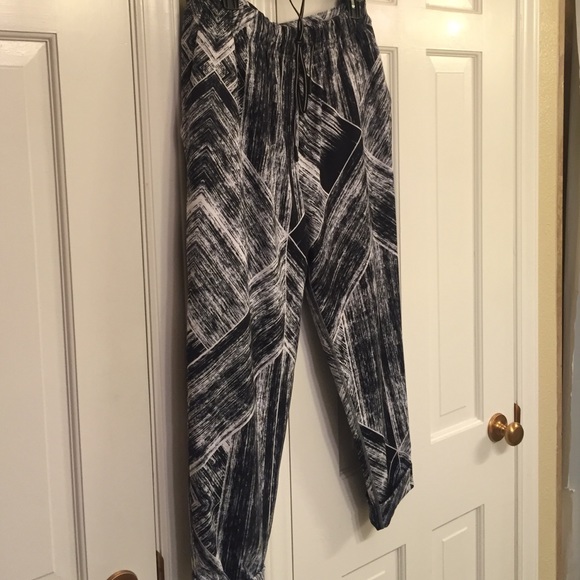 Lululemon Jet Crop