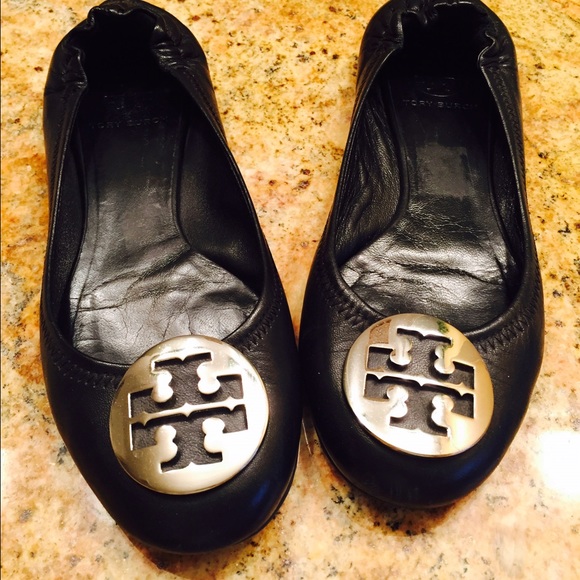 Tory Burch Riva Flats in black