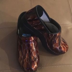 Dansko clog