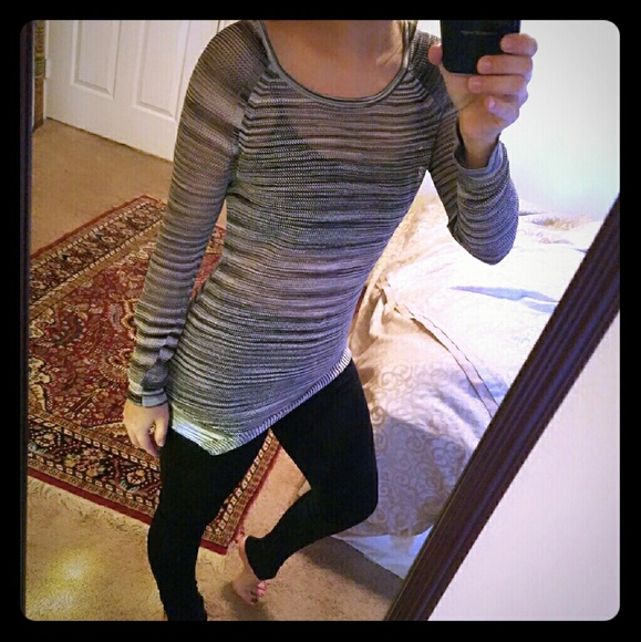 Rock & Republic Sheer Tunic - Picture 1 of 4