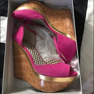 Jessica Simpson Wedges