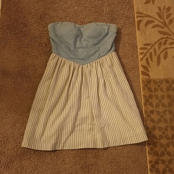 Dress strapless