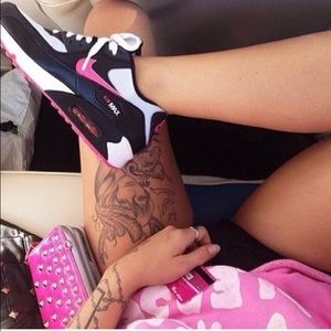 Meet your Posher, Liz