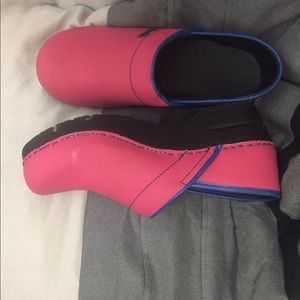Sanita Clogs