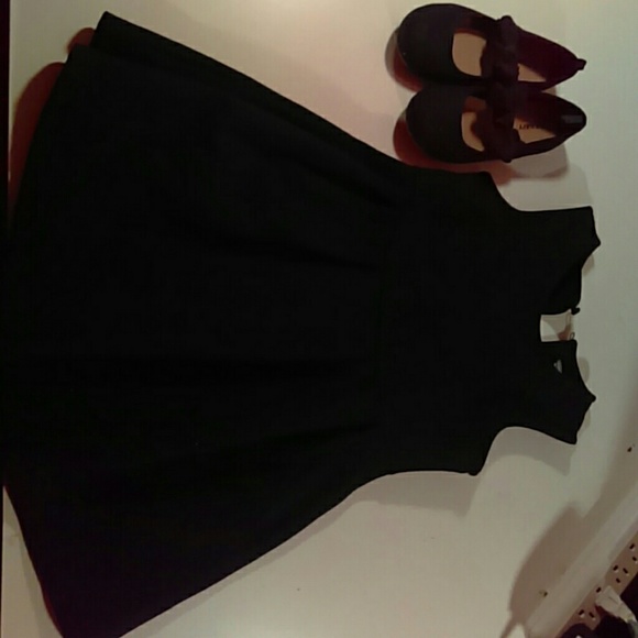 Girls dress and shoes