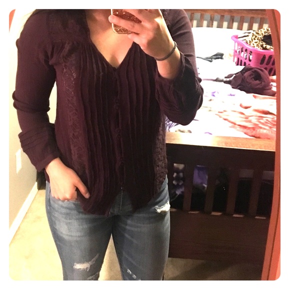 Plum button up at blouse w crochet detail size S