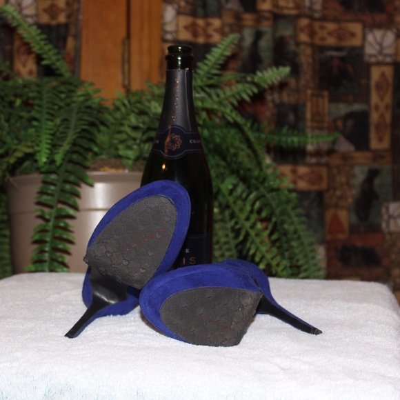 💫 Midnight Blue heels 💫 - Picture 3 of 3