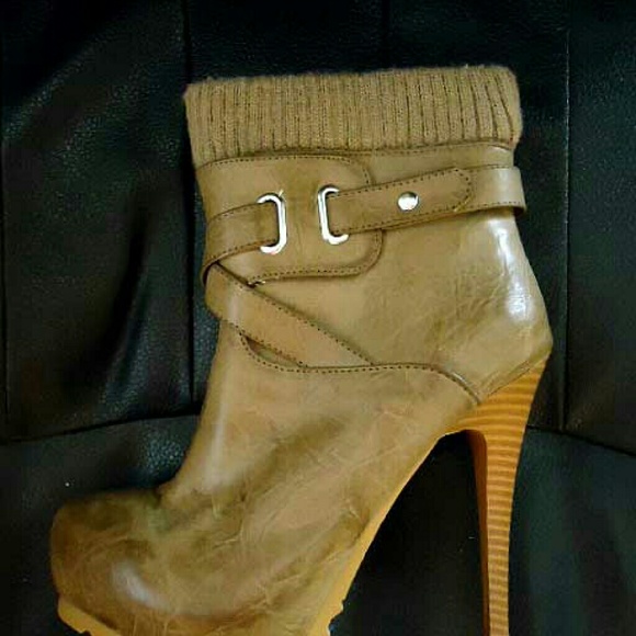Ankle boots - Picture 1 of 4