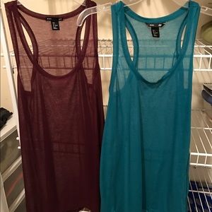 Two H&M basic tanks