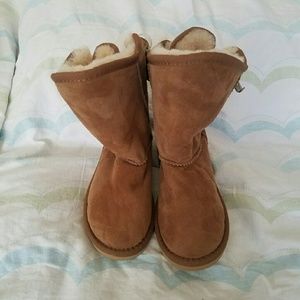 Australian Luxe boots size 2 sold