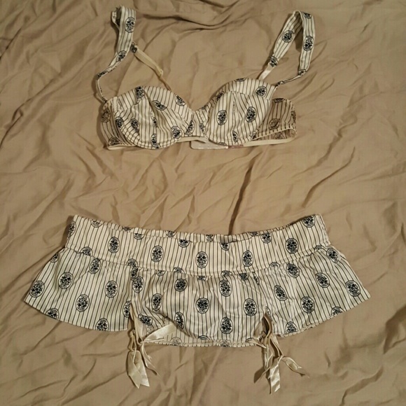 Victoria's secret set