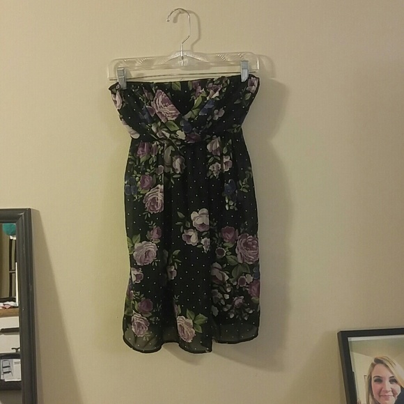 Strapless dress