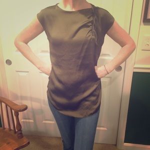 Massimo Dutti size 8 sleeveless olive green tunic