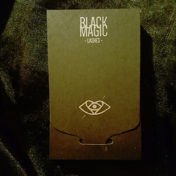*SOLD* Black Magic Mythic Eyelashes