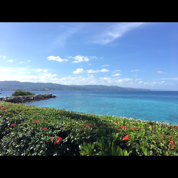 ON VACAY JUL 14 - AUG 13