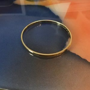 Simple bangle