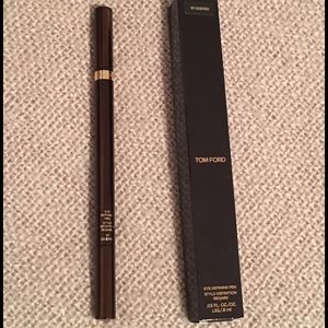 Tom Ford Eye Defining Liquid Liner Pen Deeper