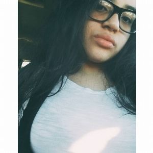 Meet your Posher, Valeria