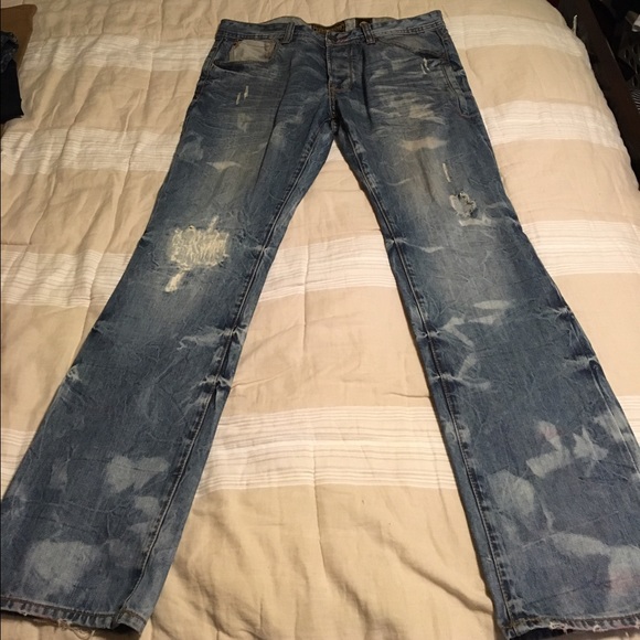 Akoo Jeans