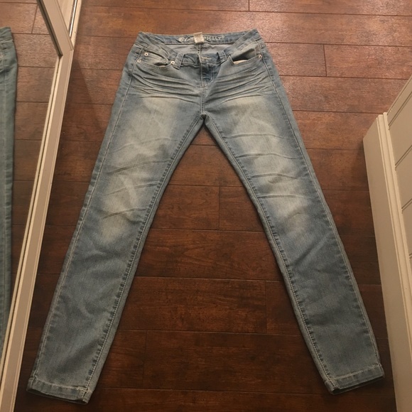 Blue Asphalt Short Mid-rise Jeans