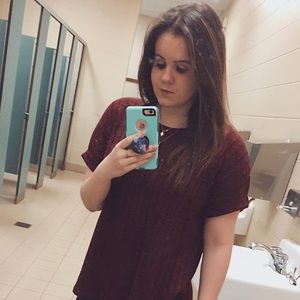 Meet your Posher, Caitlyn