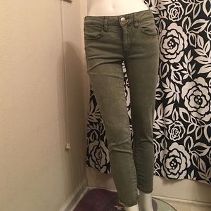 Green Jegging Crop Jeans