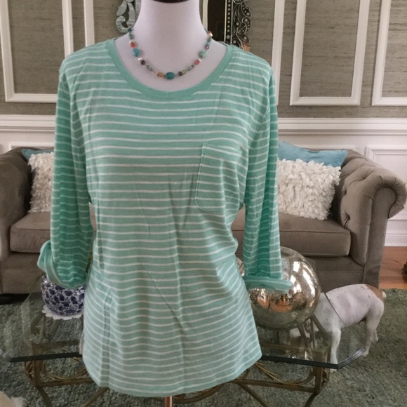 BR Malibu T shirt 3/4 Slv, Looks Brand New!