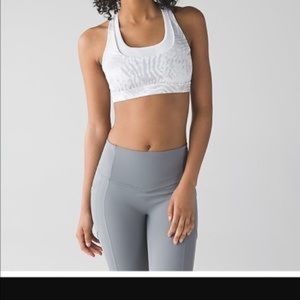 Lululemon Run Stuff Your Bra