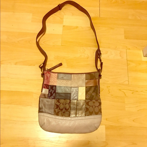 Authentic Coach cross body in good condition