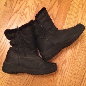 Black Winter Boots