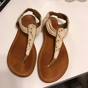 ***SOLD***Girls Cherokee Crochet Sandals Size 3