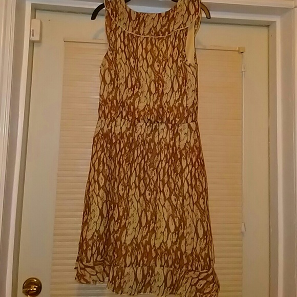 Dress - Picture 2 of 4