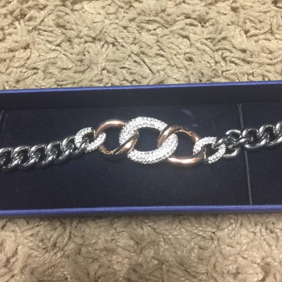 Swarovski Cry/Mix Bracelet - Brand New!