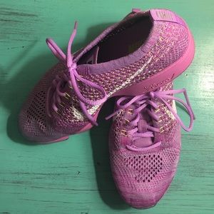 Nike Flyknit Zoom Purple tennis shoes size 8