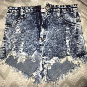 High waisted acid washed shorts