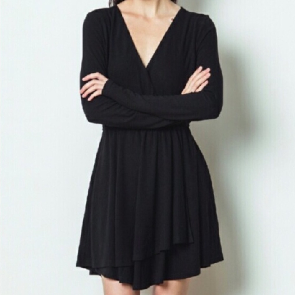 🌸NWT Wrap Dress Nice Quality & Fit🌸