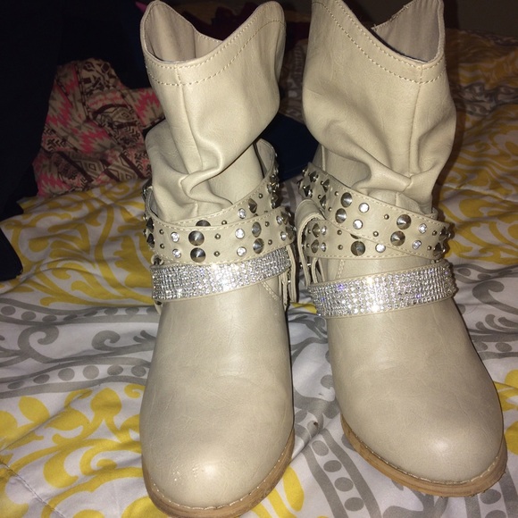 Booties !! - Picture 2 of 3