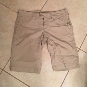 American Eagle Bermuda Shorts