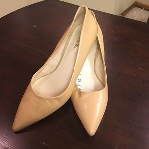 SOLD* Nine West Never Worm Size 7 Heels